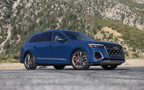 Cars wallpapers Audi SQ7 TFSI (Ascari Blue Metallic) US-spec - 2025