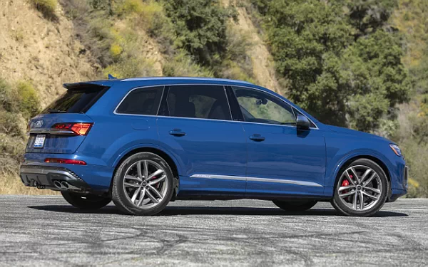Cars wallpapers Audi SQ7 TFSI (Ascari Blue Metallic) US-spec - 2025