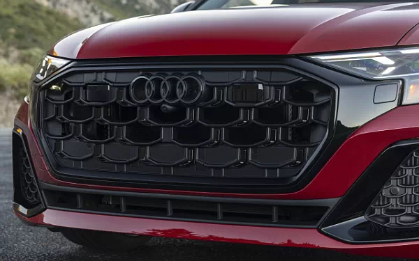 Cars wallpapers Audi SQ8 TFSI quattro (Chili Red Metallic) US-spec - 2025