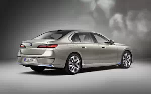 Cars wallpapers BMW i7 xDrive60 - 2022