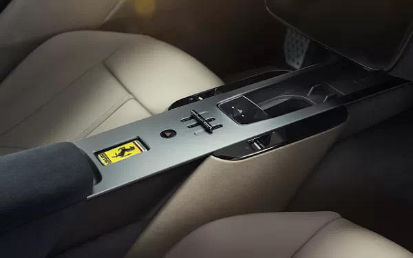 Cars wallpapers Ferrari Amalfi (Verde Costiera) - 2025