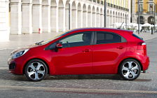 Cars wallpapers Kia Rio 5door Red - 2011