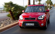 Cars wallpapers Kia Soul Red - 2011