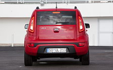 Cars wallpapers Kia Soul Red - 2011