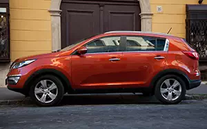 Cars wallpapers Kia Sportage (Techno Orange) - 2010