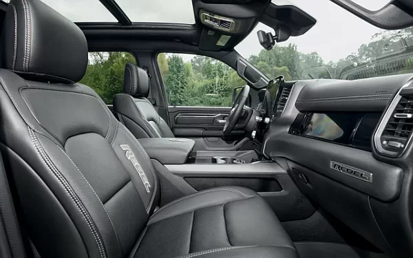 Cars wallpapers Ram 1500 Rebel (Billet Silver Metallic/Diamond Black) - 2024