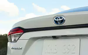 Cars wallpapers Toyota Corolla LE Hybrid Sedan US-spec - 2019
